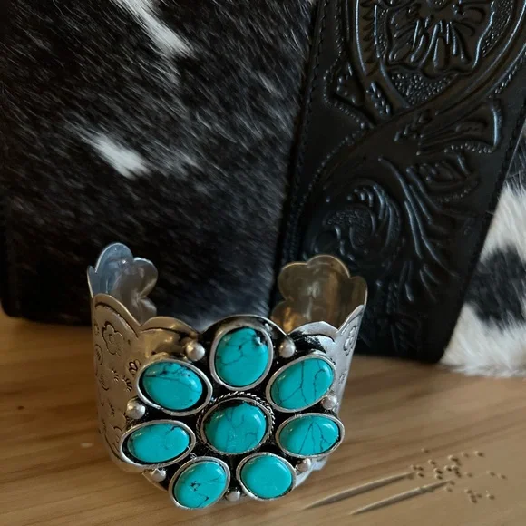 New Faux Squash Turquoise Stone Silver Toned cuff bracelet womens boho western - Picture 2 of 8
